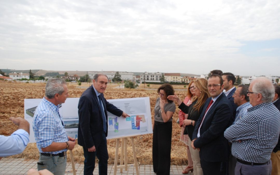 La viceconsejera de Salud explica el Proyecto del Hospital de Alta Resolución de Palma del Río