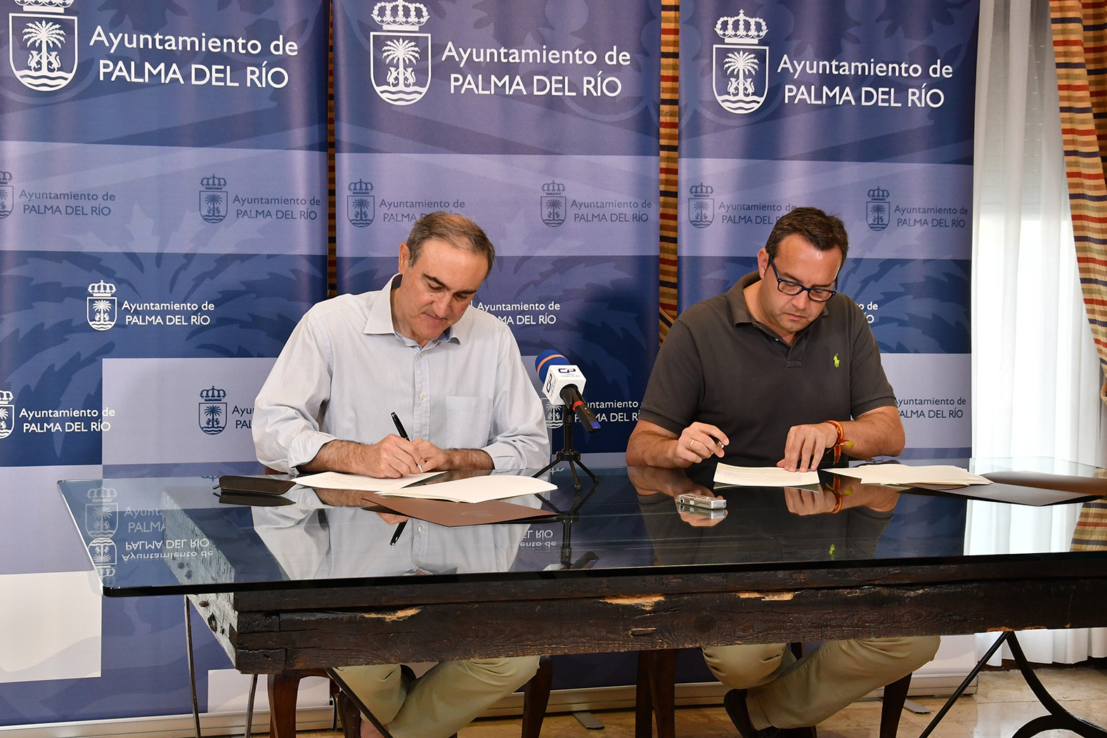 Ayuntamiento y Palmanaranja renuevan el convenio para promoción de los recursos endógenos y de interés turístico local 1