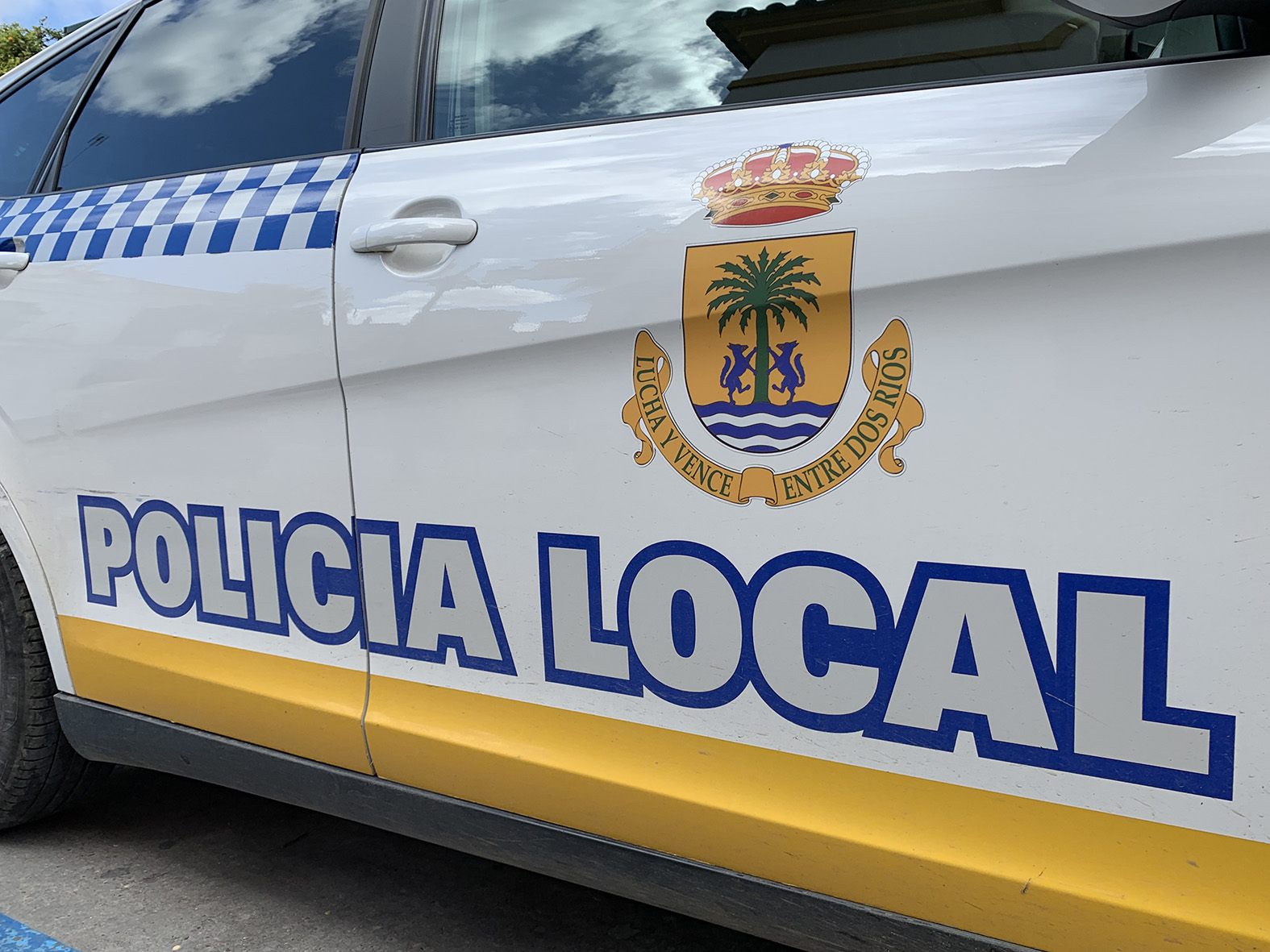 La Policía Local sorprende a una persona robando en un establecimiento de Palma del Río 1