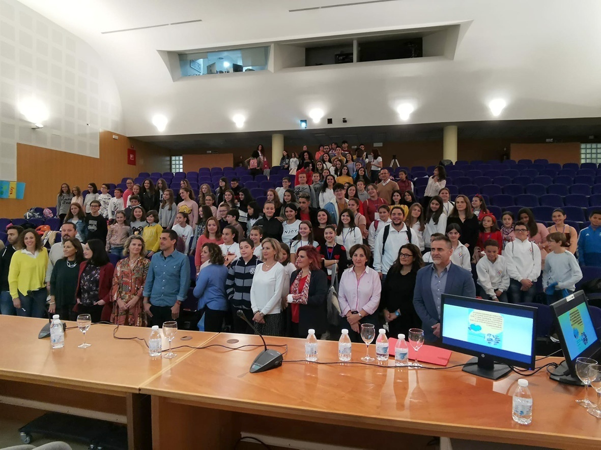 Nueve niños palmeños asisten en Córdoba a la constitución del Consejo Provincial de la Infancia 1